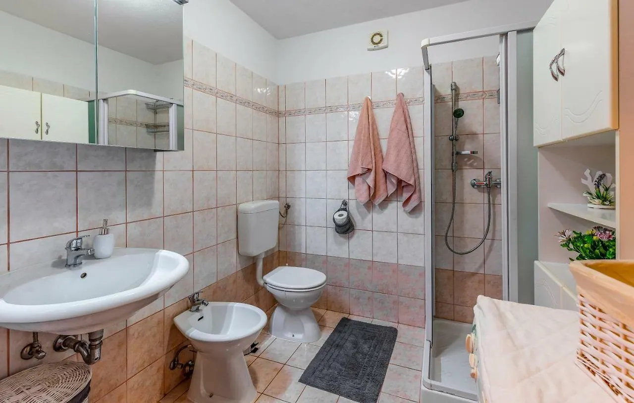 Apartment Meri Liznjan
