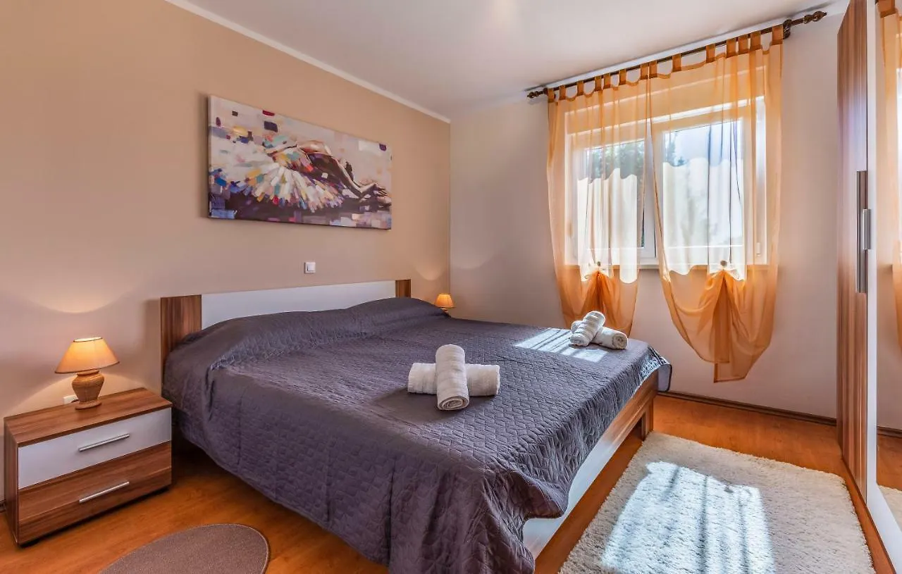 Apartment Meri Liznjan